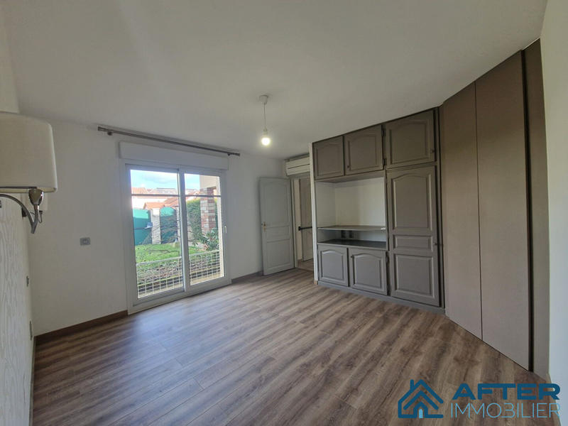 Maison - 259 m² - 7 pièces