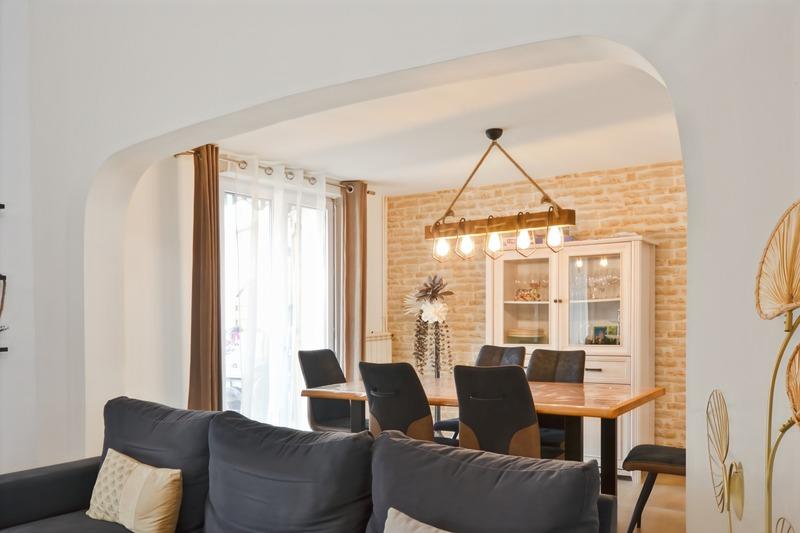 Maison - 105 m² - 5 pièces