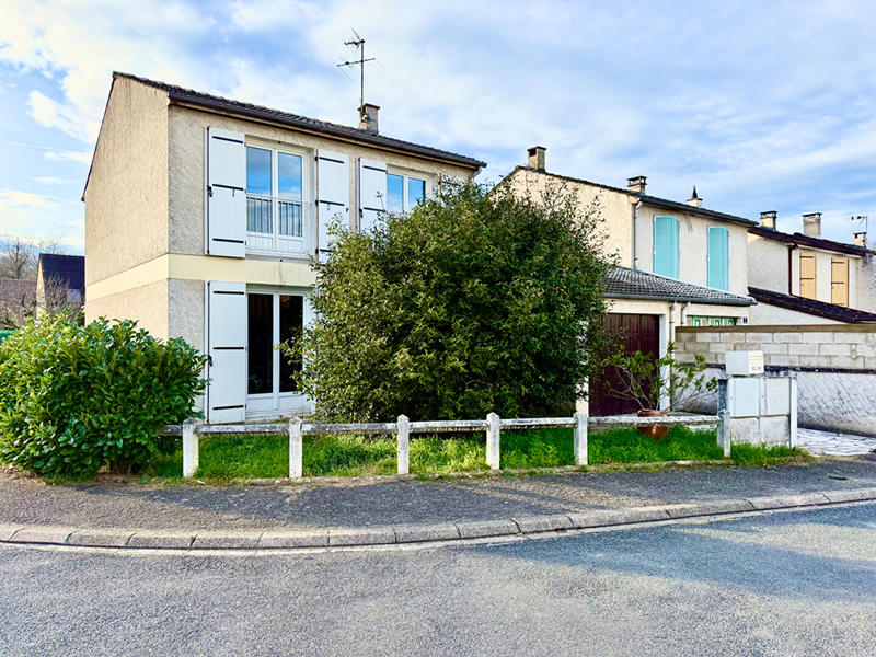 Maison - 89 m² - 5 pièces