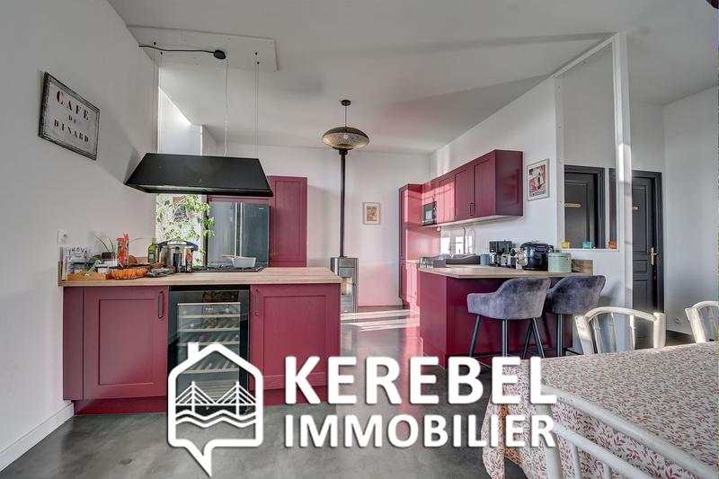 Maison - 317 m² - 10 pièces