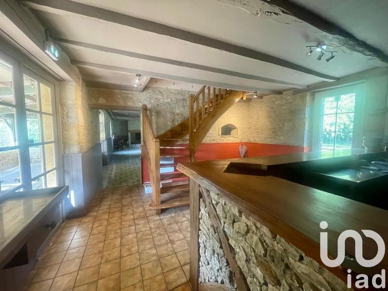 Maison - 238 m² - 10 pièces