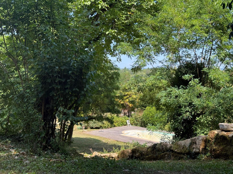 Propriété - 201 m² - 6 pièces