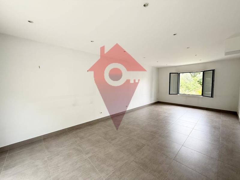 Maison - 160 m² - 7 pièces