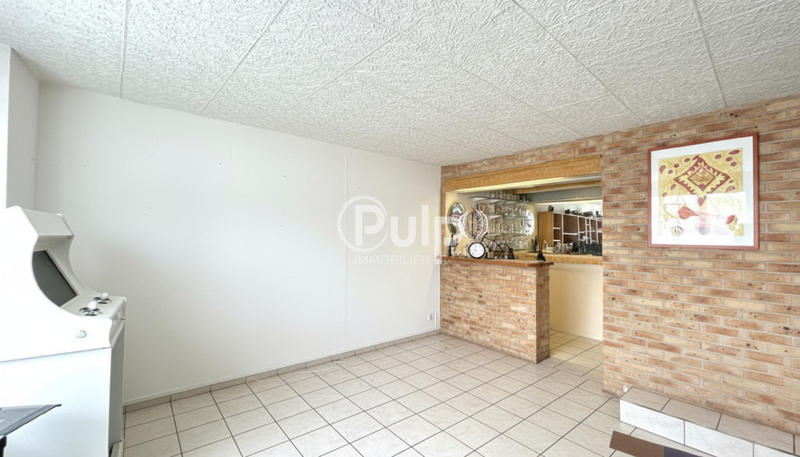 Maison - 260 m² - 7 pièces