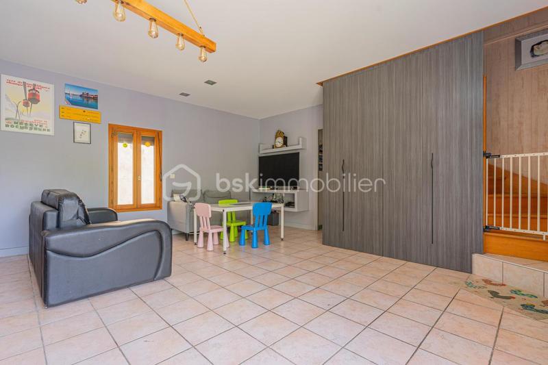 Maison - 176 m² - 5 pièces