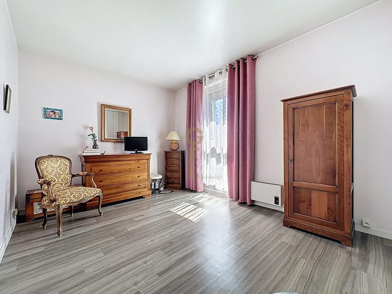 Appartement - 98 m² - 4 pièces