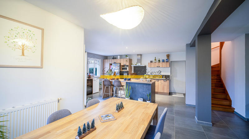 Maison - 102 m² - 4 pièces