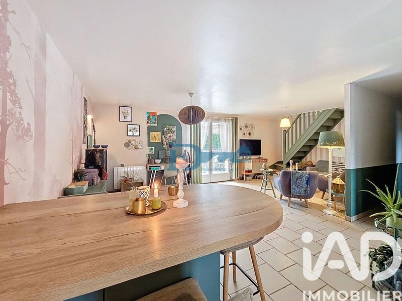 Maison - 104 m² - 5 pièces