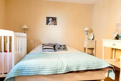 Maison - 305 m² - 10 pièces