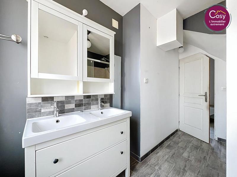 Maison de village - 105 m² - 5 pièces