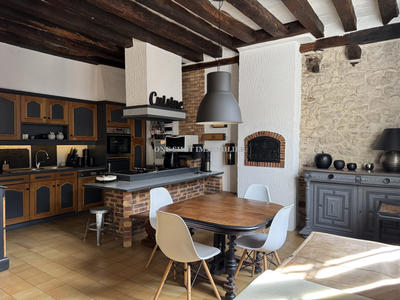 Maison - 163 m² - 5 pièces