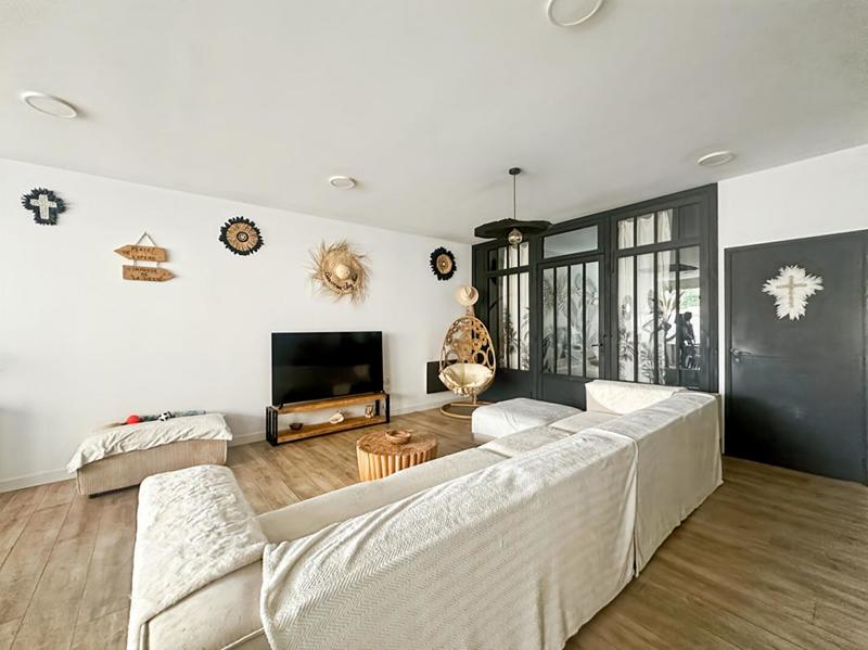 Loft - 100 m² - 4 pièces