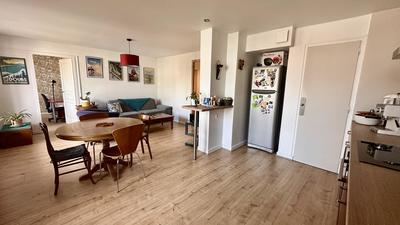 Appartement - 76 m² - 4 pièces