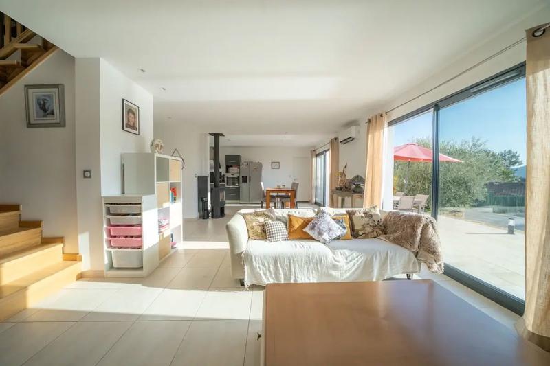 Villa - 110 m² - 4 pièces