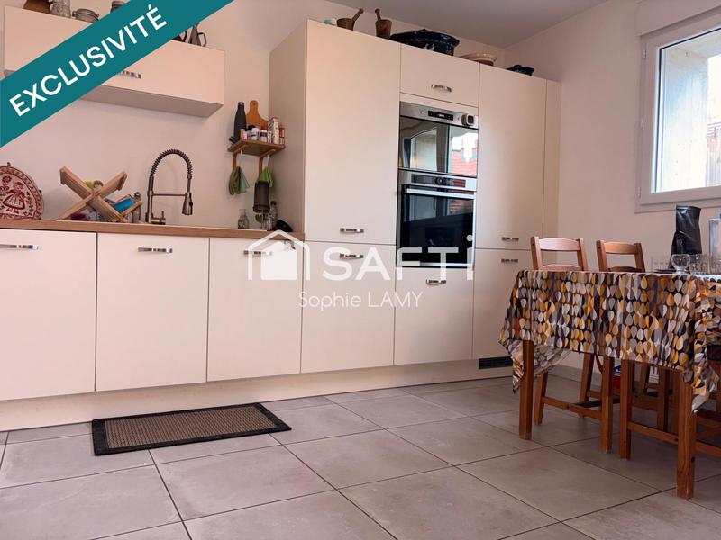 Maison - 305 m² - 17 pièces