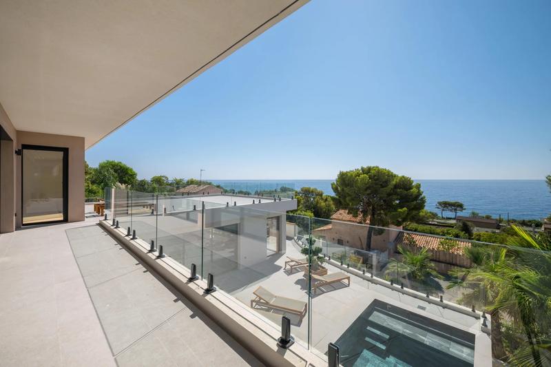 Villa - 350 m² - 8 pièces