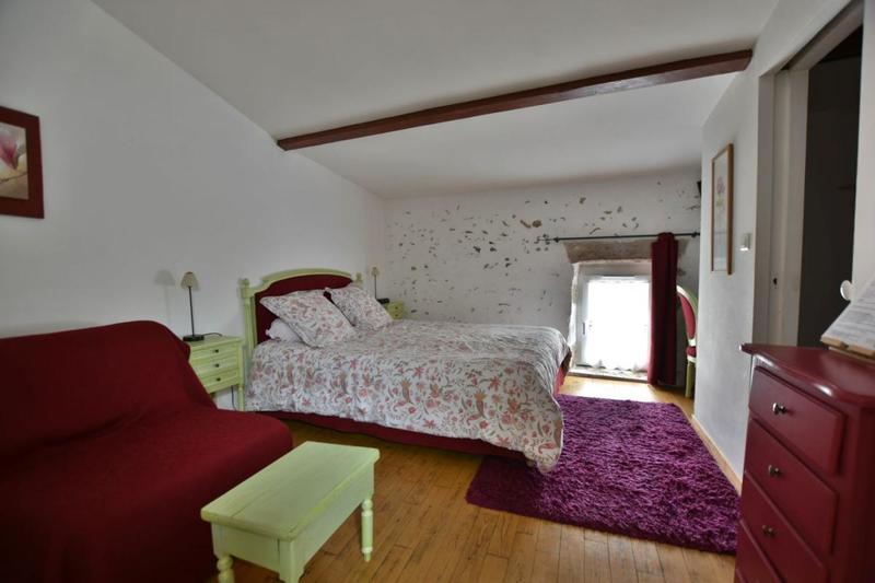 Maison - 300 m² - 10 pièces