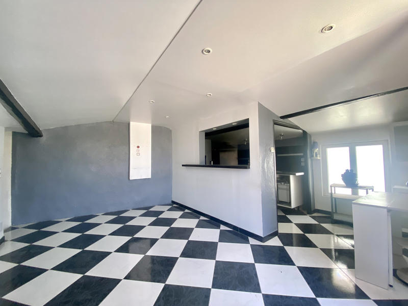 Maison - 141 m² - 6 pièces