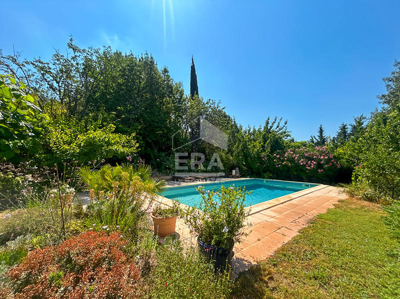 Villa - 315 m² - 6 pièces