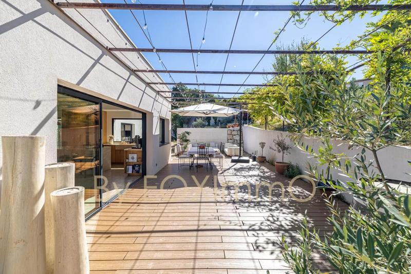 Maison - 170 m² - 5 pièces