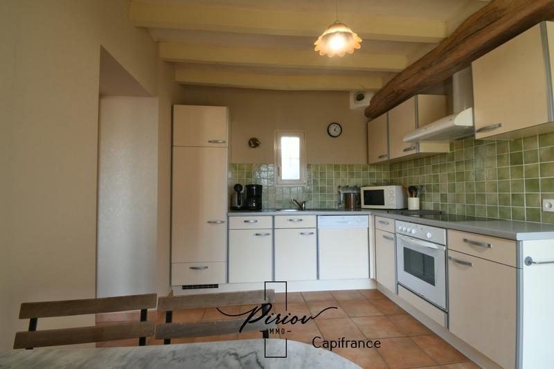 Propriété - 250 m² - 13 pièces