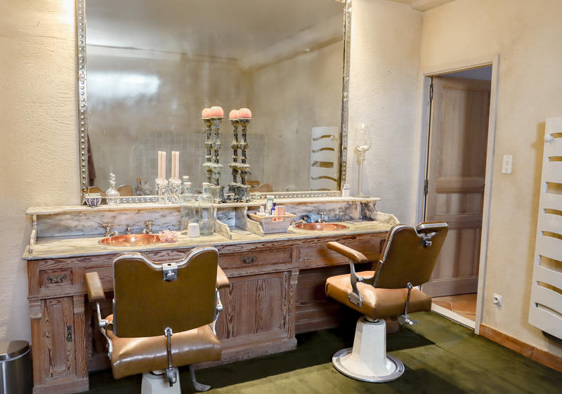 Maison - 320 m² - 6 pièces