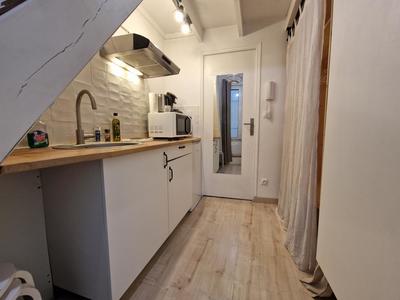 Studio - 14 m² - 1 pièce