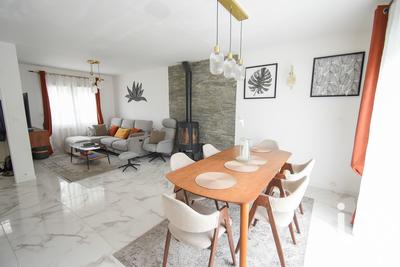 Maison - 97 m² - 5 pièces