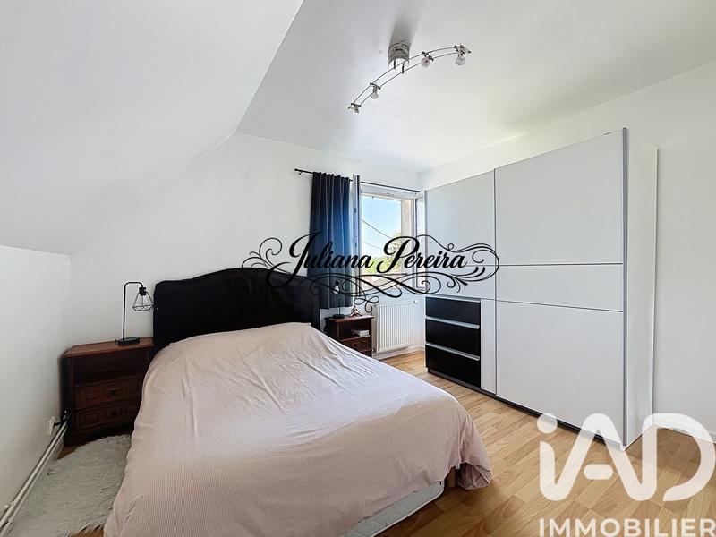 Maison - 205 m² - 9 pièces