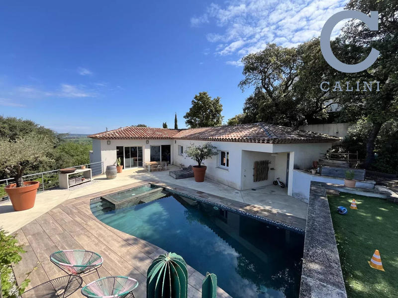 Villa - 170 m² - 5 pièces