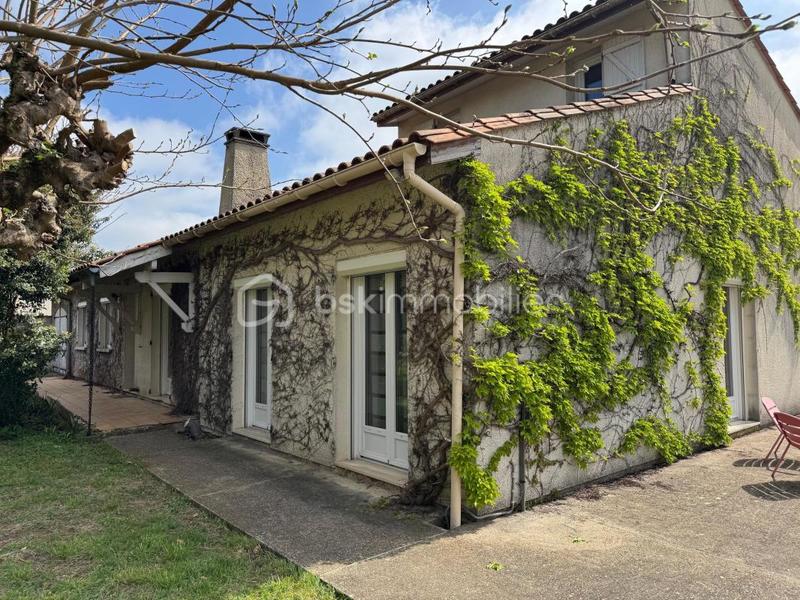 Maison - 174 m² - 7 pièces