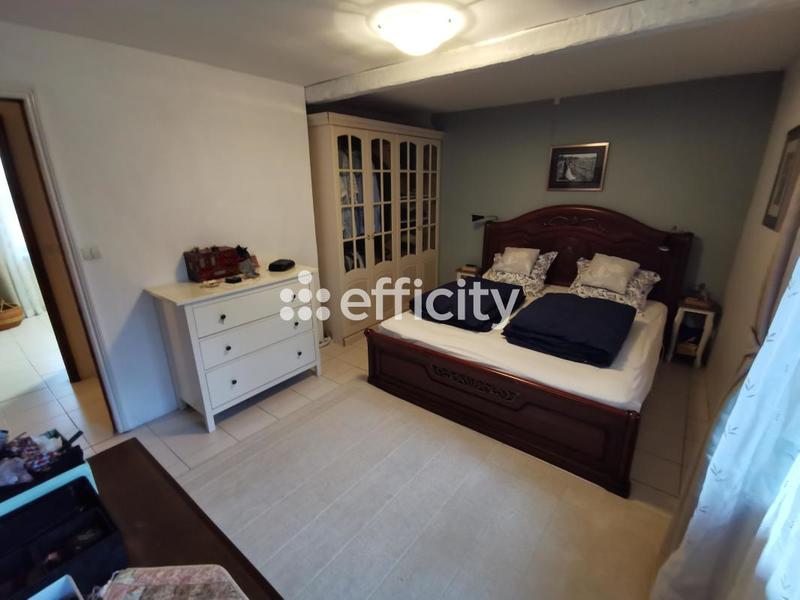 Maison - 290 m² - 11 pièces