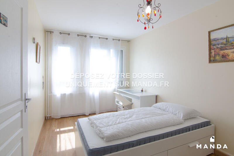 Chambre - 13 m² - 5 pièces