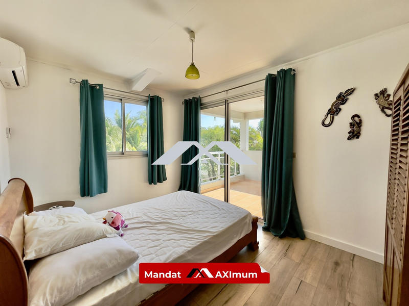 Villa - 180 m² - 5 pièces