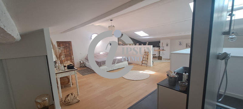 Maison ancienne - 241 m² - 8 pièces