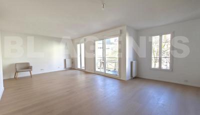 Appartement - 90 m² - 3 pièces