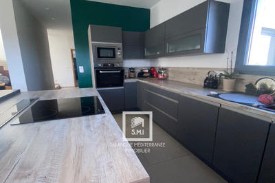 Maison - 250 m² - 4 pièces