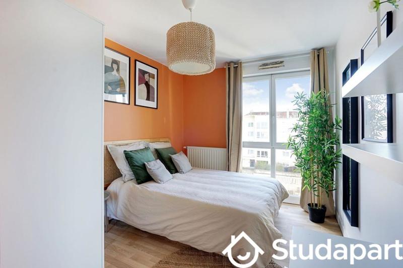 Chambre - 11 m² - 1 pièce