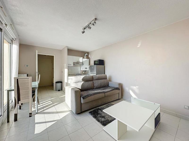 Studio - 24 m² - 1 pièce