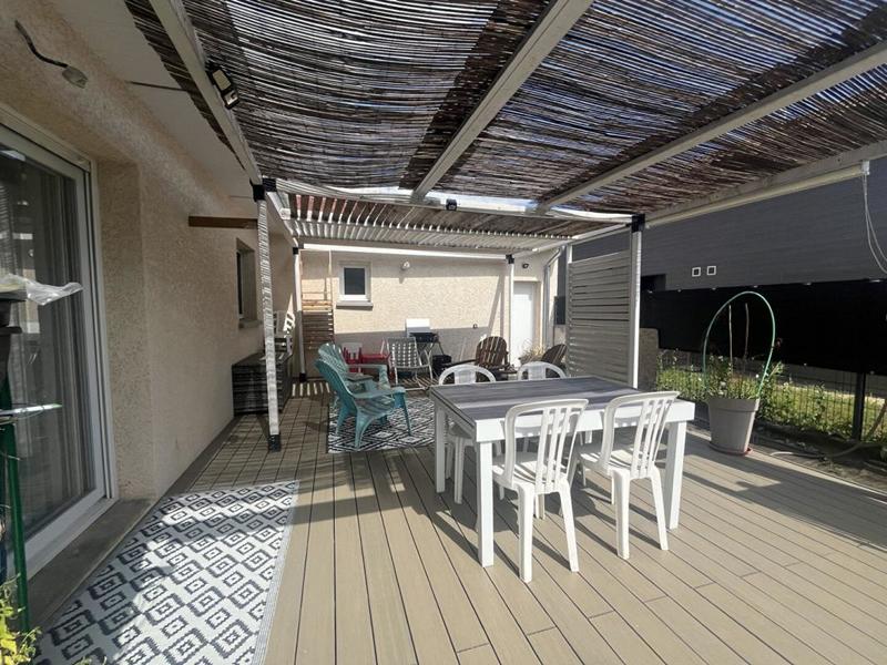 Maison - 102 m² - 4 pièces