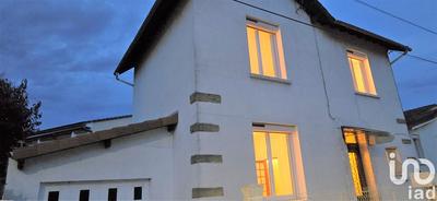 Maison - 90 m² - 5 pièces