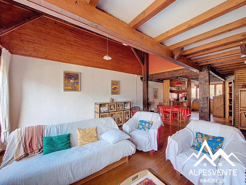 Maison - 118 m² - 8 pièces