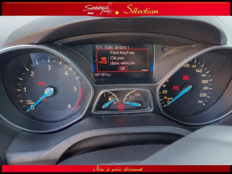 Ford c-Max Titanium 1.5 Tdci 120 Toit Pano+Attelage