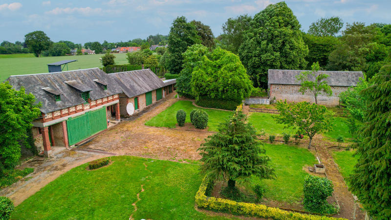 Maison - 358 m² - 11 pièces