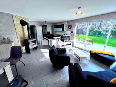 Maison - 85 m² - 4 pièces