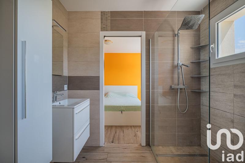 Maison - 195 m² - 8 pièces