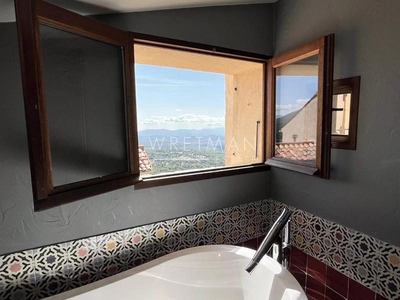 Maison de village - 143 m² - 7 pièces