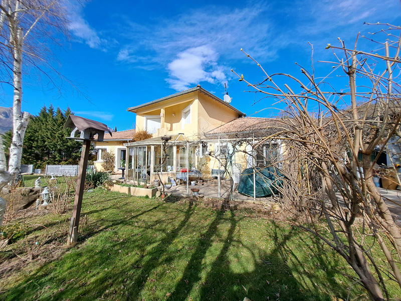 Maison - 168 m² - 6 pièces