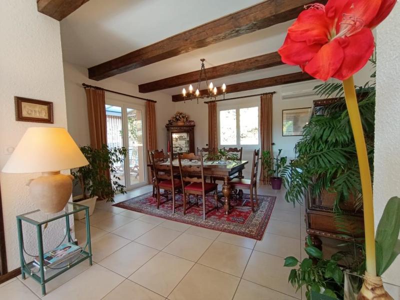 Villa - 161 m² - 6 pièces