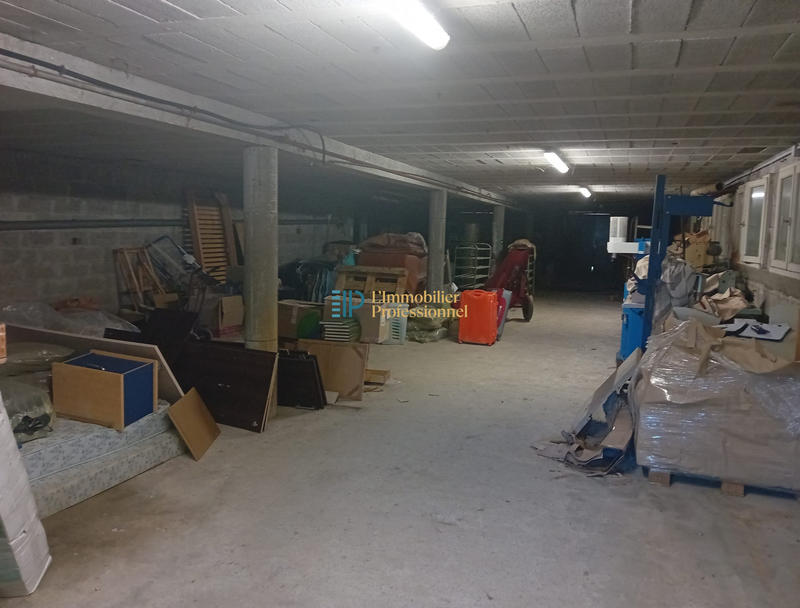 Local d'activités - 3 030 m²